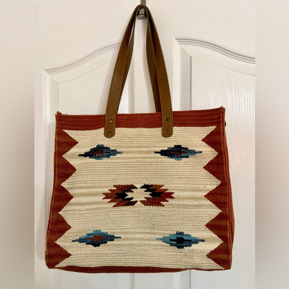 Shyanne Tote Bag- Southwestern Summer Moon